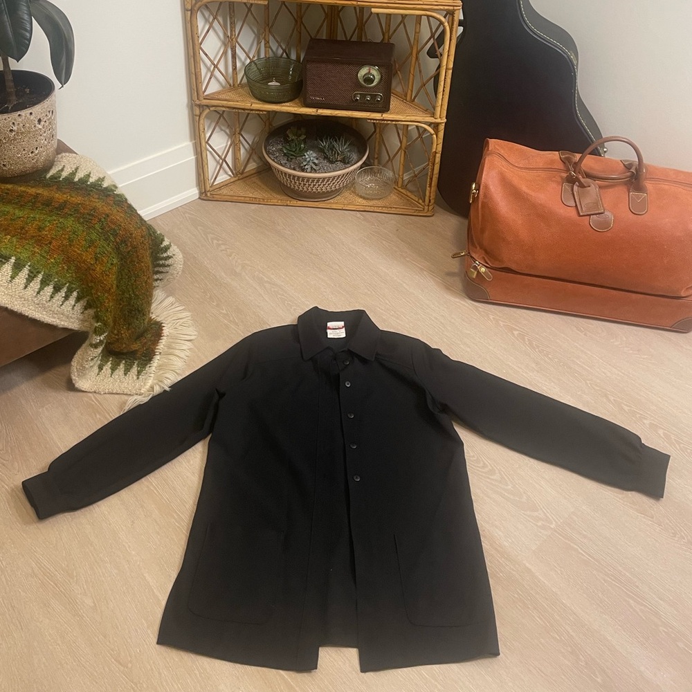 Vintage Women’s Alia Classic Black Button-Up Shirt - Size 8